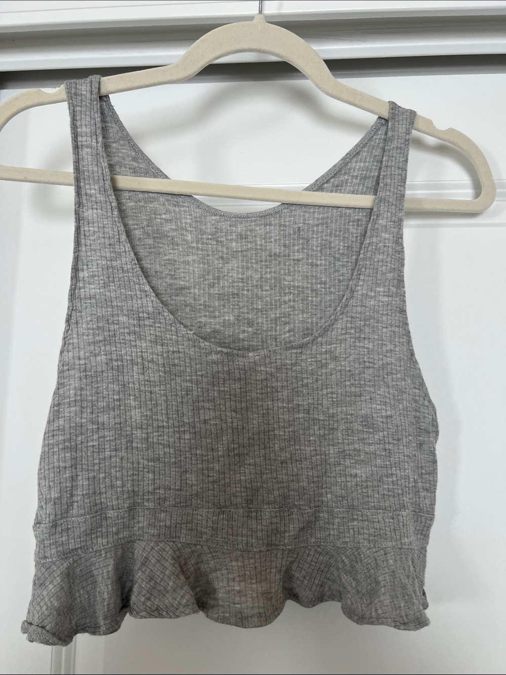 Intimately Free People Ribbed Light Gray Ruffle-Hem Crop Tank - Picture 3 of 3